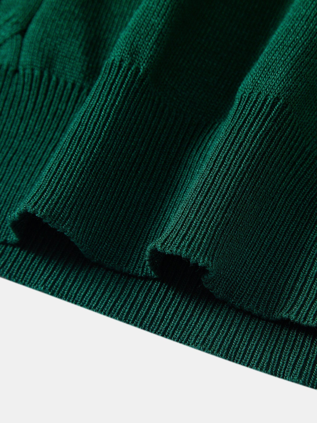 Contrast Trim Twisted Jacquard Knit Polo & Slim Fit Tapered Trousers